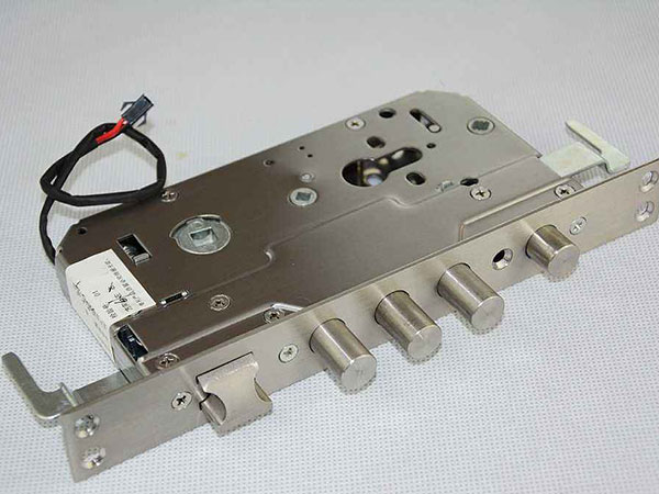 新会24小时上门开锁公司