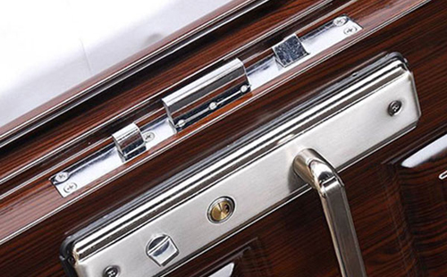 新会24小时上门开锁公司