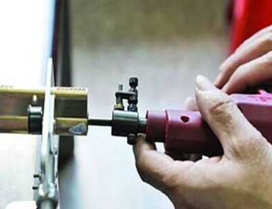 新会24小时上门开锁公司