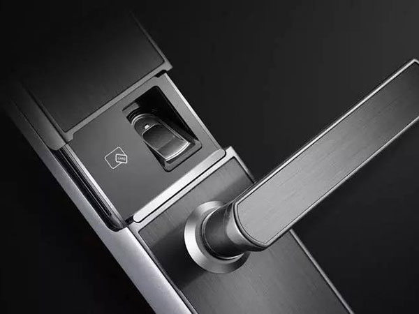 新会24小时上门开锁公司